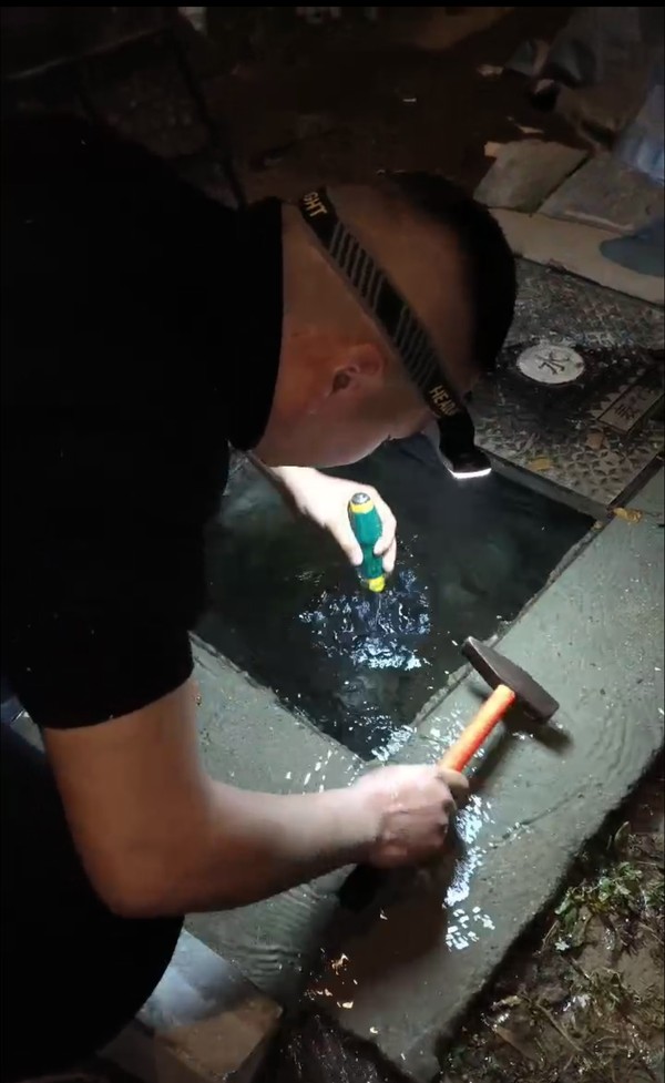 1.jpg